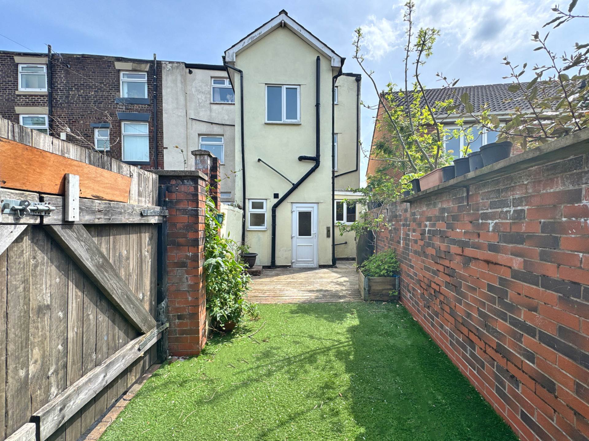 Ripponden Road, Watersheddings, Image 21