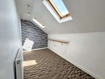 Ripponden Road, Watersheddings, Image 15