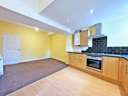 Ripponden Road, Watersheddings, Image 4