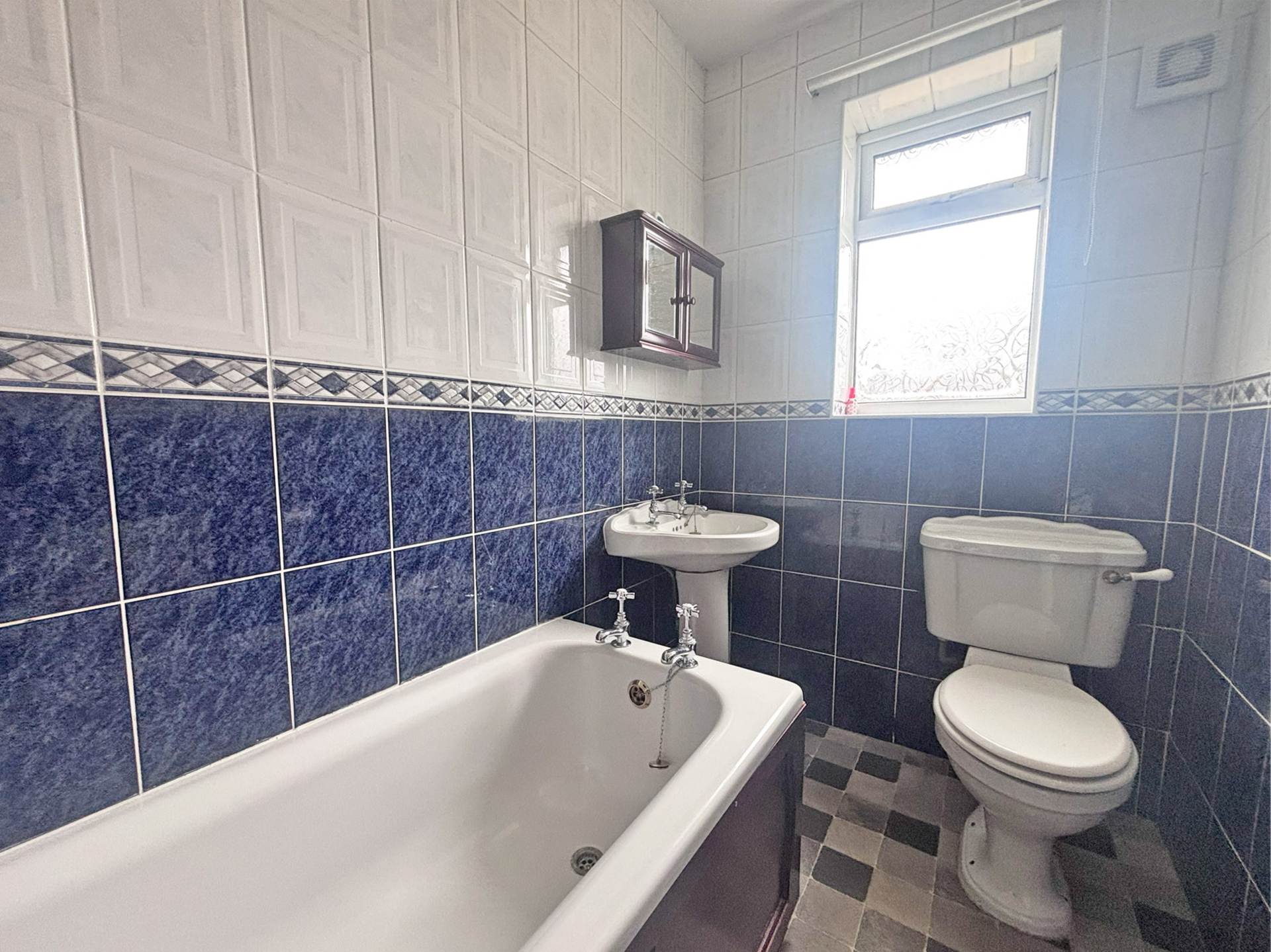 Broadway, Royton, Image 11