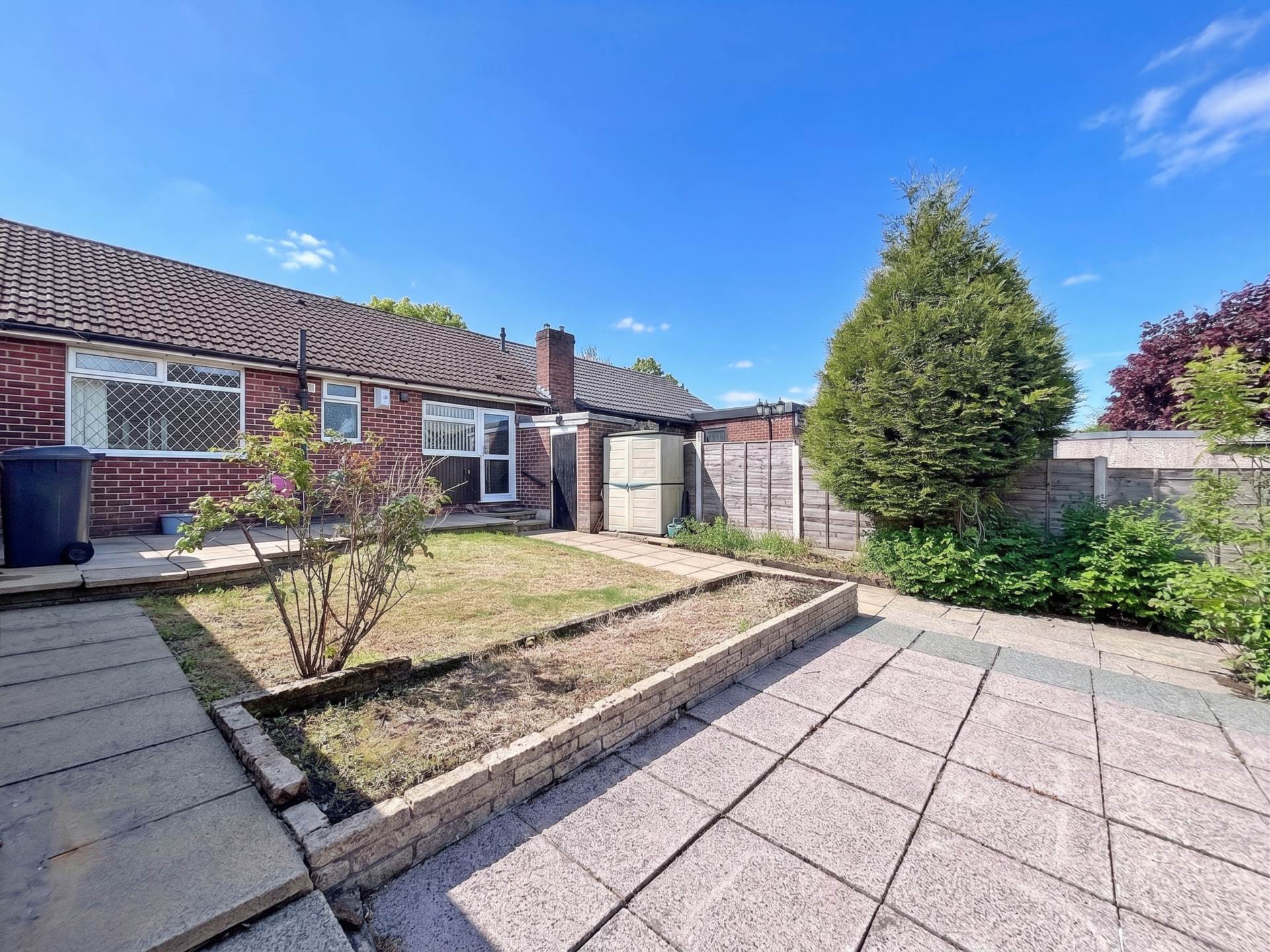 Broadway, Royton, Image 14