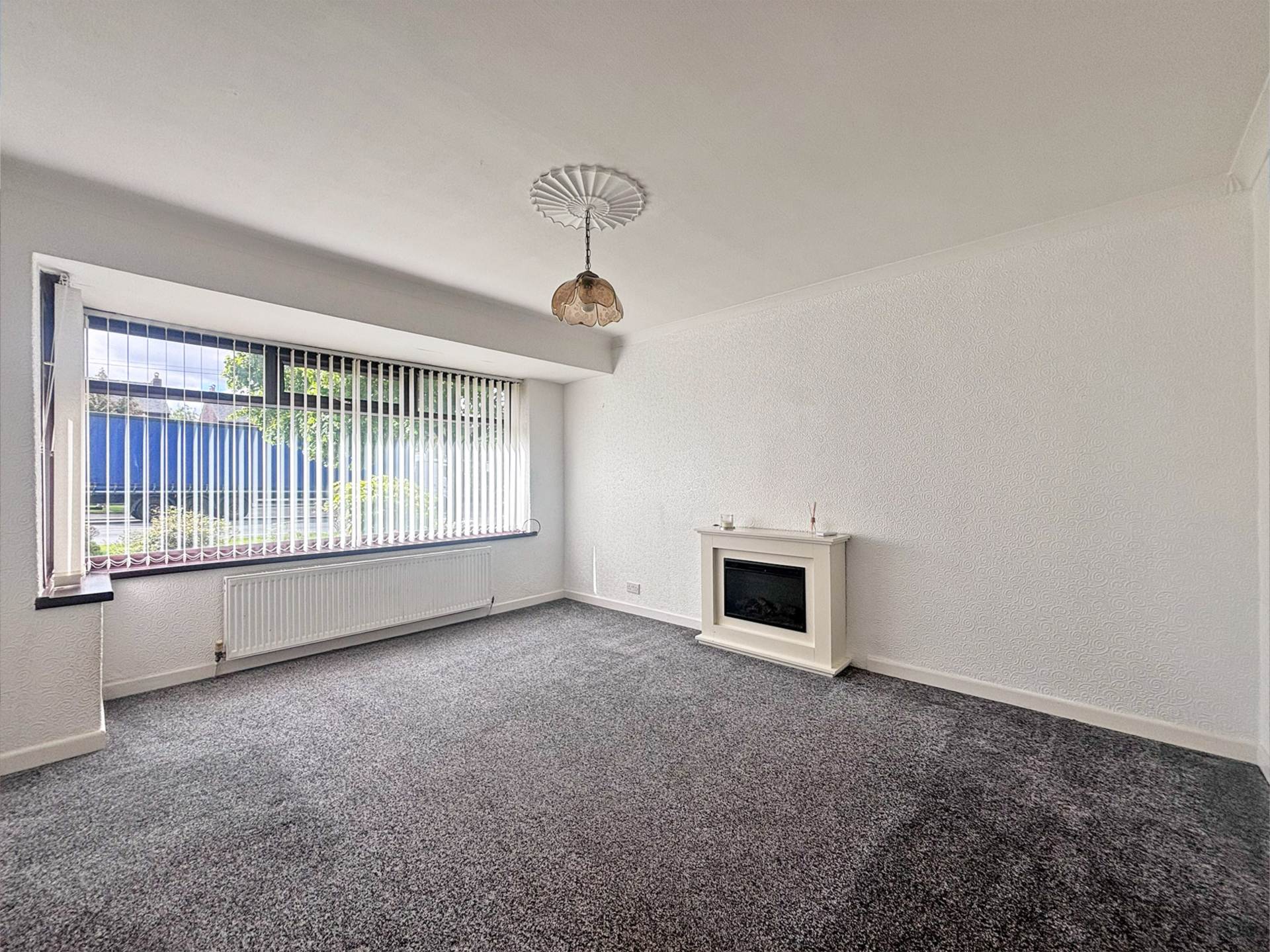 Broadway, Royton, Image 2