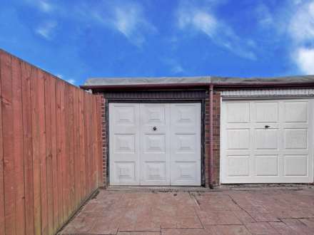 Broadway, Royton, Image 13