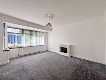 Broadway, Royton, Image 2