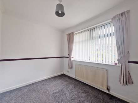 Broadway, Royton, Image 9