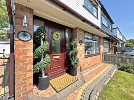 Borrowdale Close, Oldham, Image 2