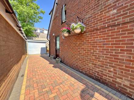 Borrowdale Close, Oldham, Image 28