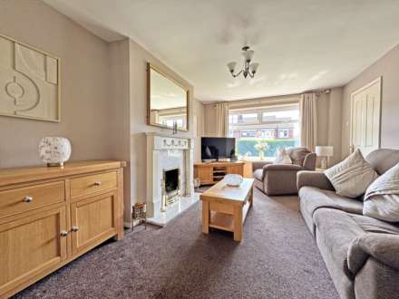 Borrowdale Close, Oldham, Image 6