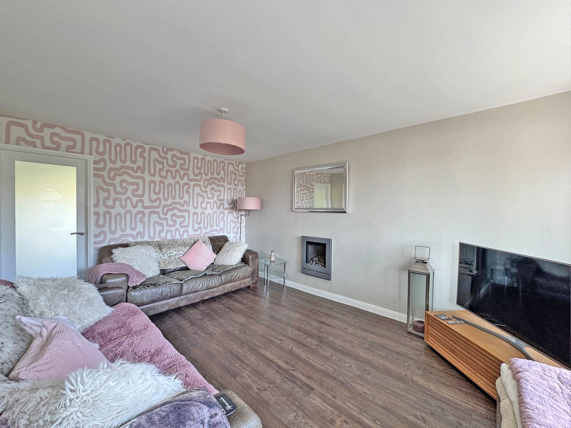 Braemore Close, Oldham, Image 5