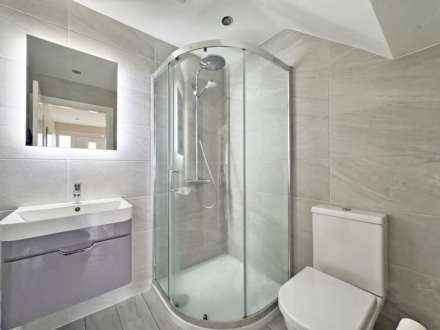 Braemore Close, Oldham, Image 12