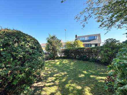 Braemore Close, Oldham, Image 2