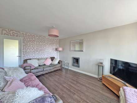 Braemore Close, Oldham, Image 5