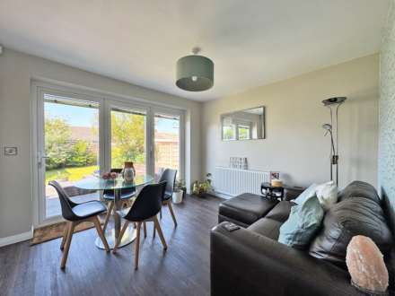 Braemore Close, Oldham, Image 6