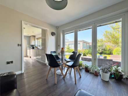 Braemore Close, Oldham, Image 7