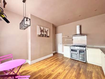 Radcliffe Road, Moorside Oldham, Image 5
