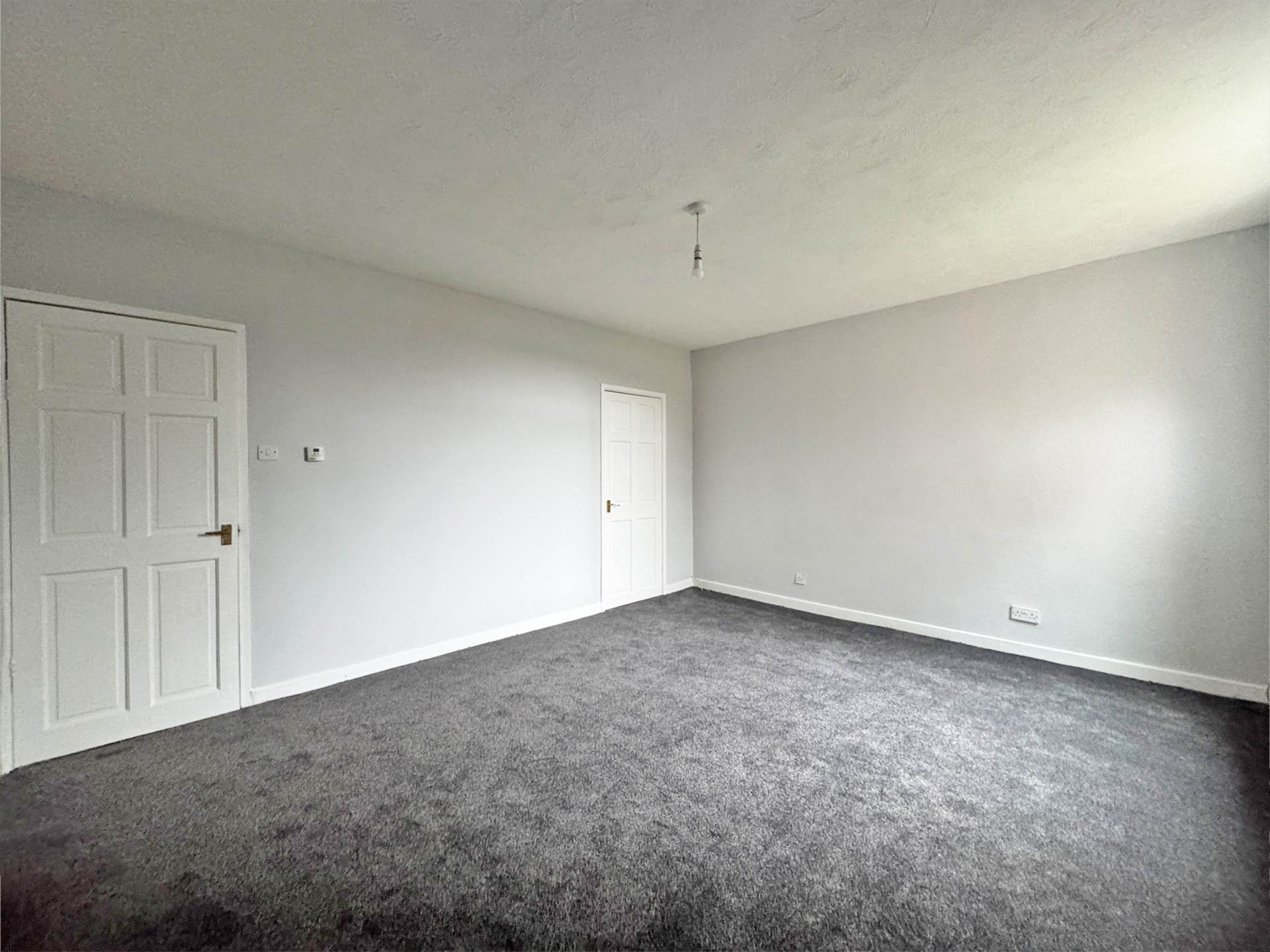 Grains Road, Shaw, Image 9