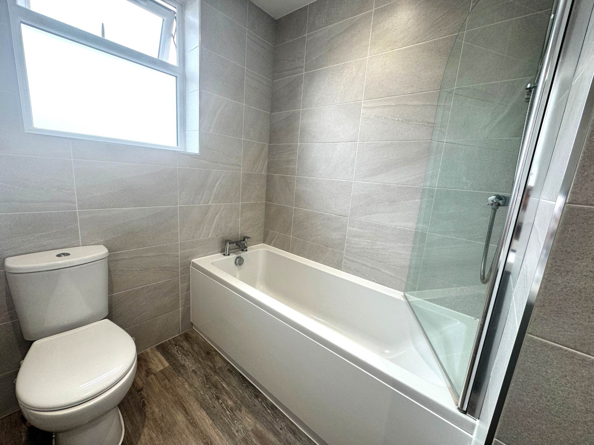 Shaw Road, Royton, Image 11