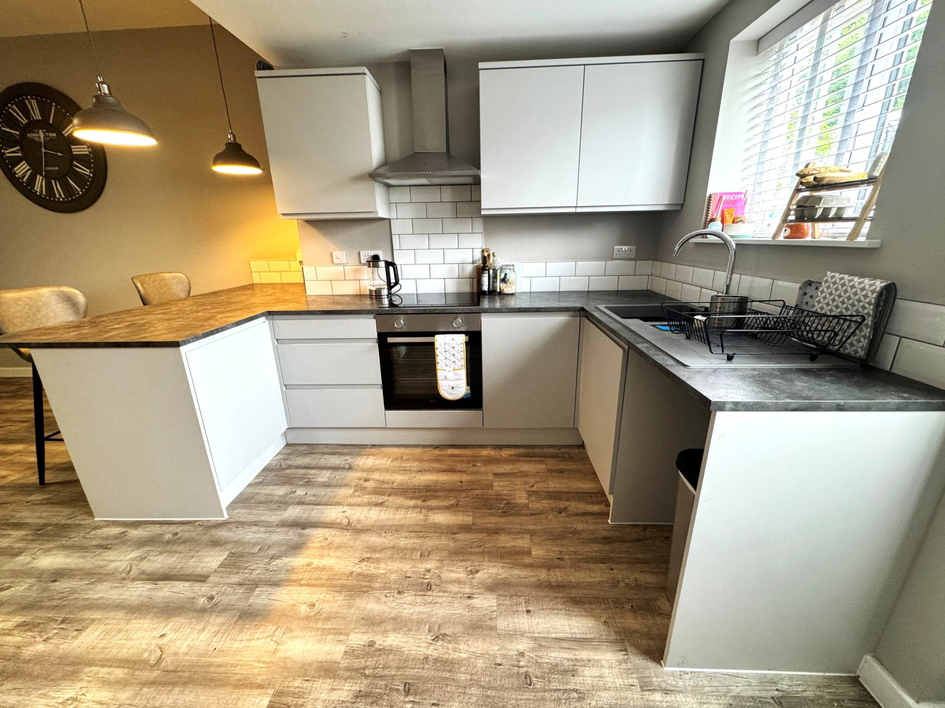 Shaw Road, Royton, Image 4