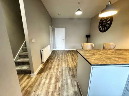 Shaw Road, Royton, Image 5