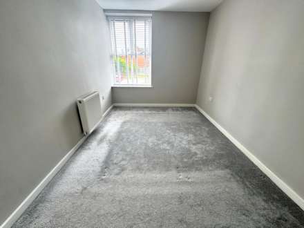 Shaw Road, Royton, Image 7
