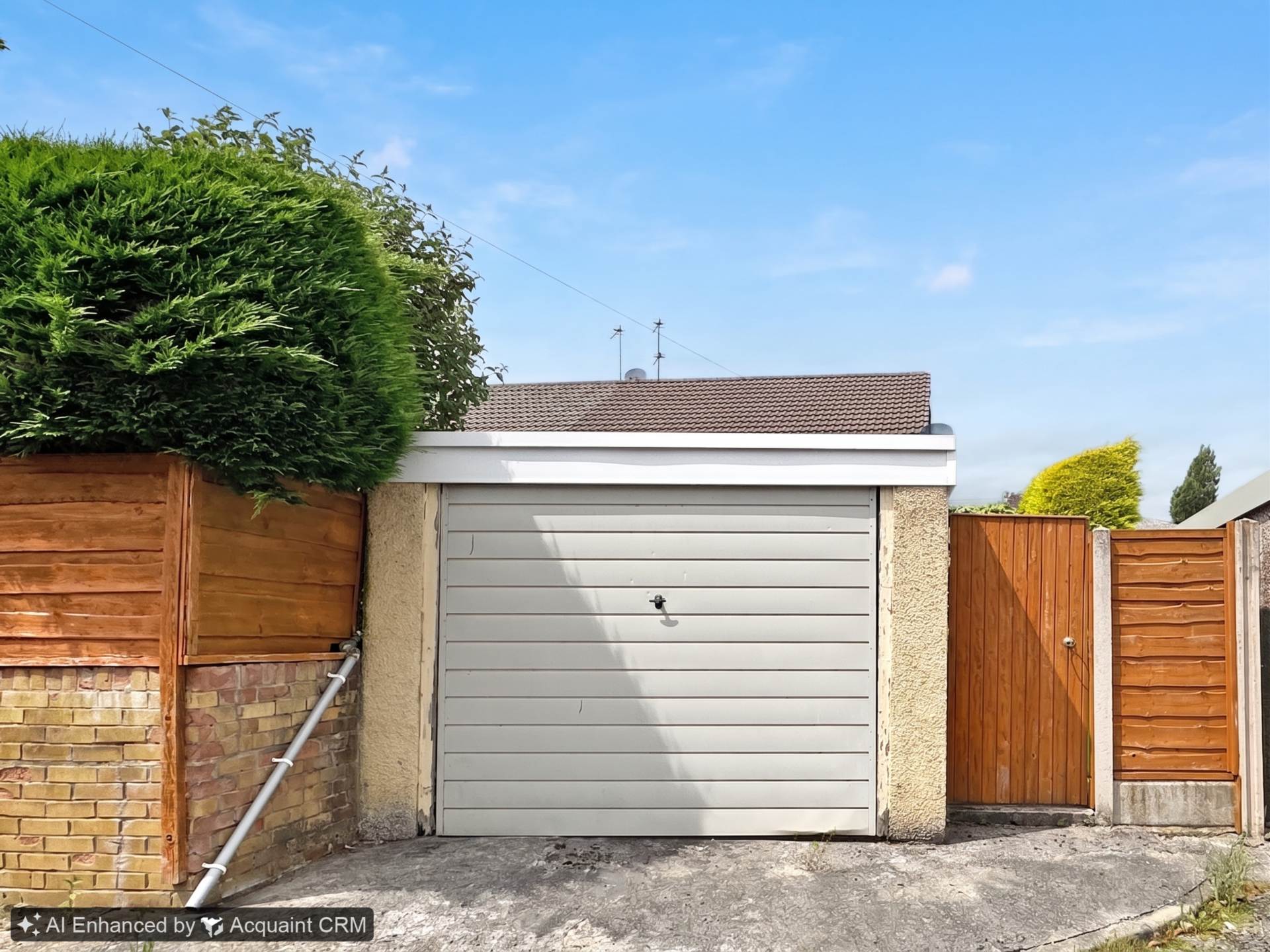 Montrose Gardens, Heyside, Image 8