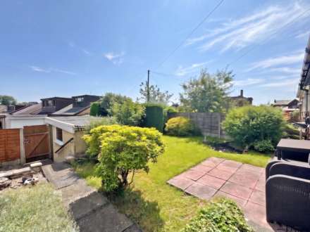 Montrose Gardens, Heyside, Image 2