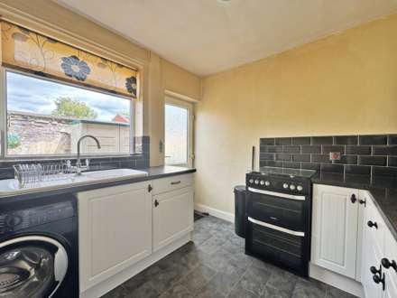 Montrose Gardens, Heyside, Image 6