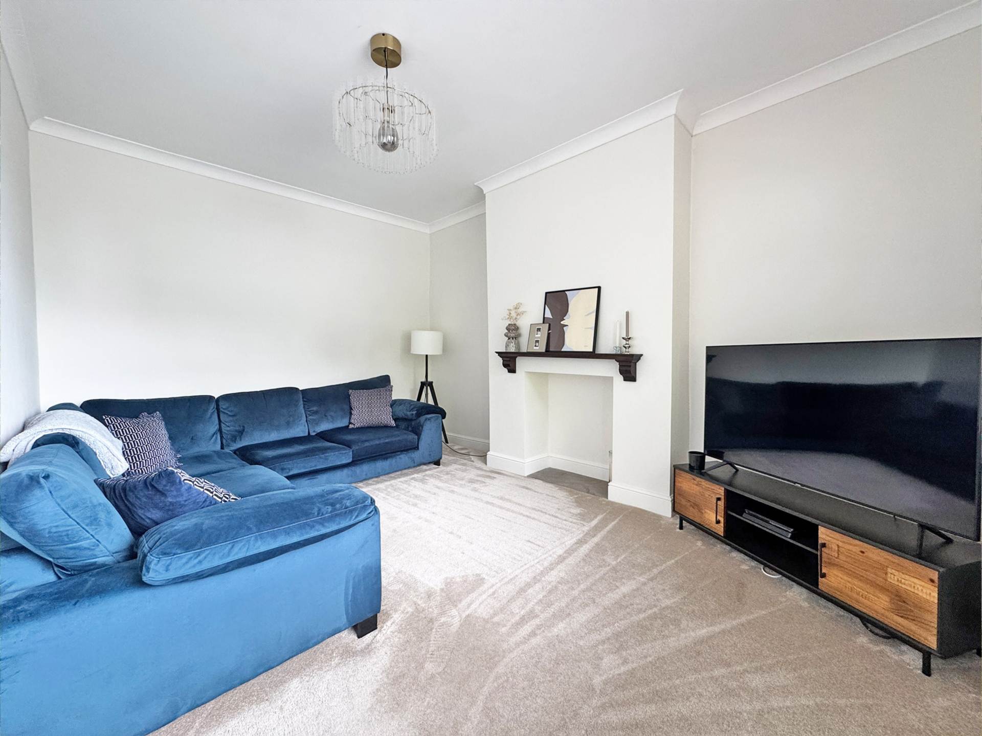 Rochdale Road, Royton, Image 3