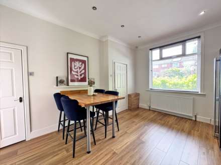 Rochdale Road, Royton, Image 7