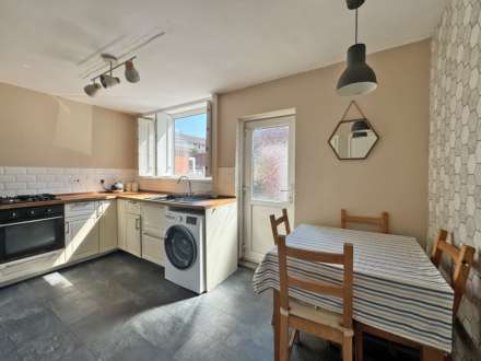 Colville Road, Oldham, Image 4