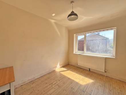 Colville Road, Oldham, Image 9