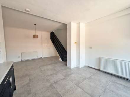 Shaw Road, Royton, Image 14