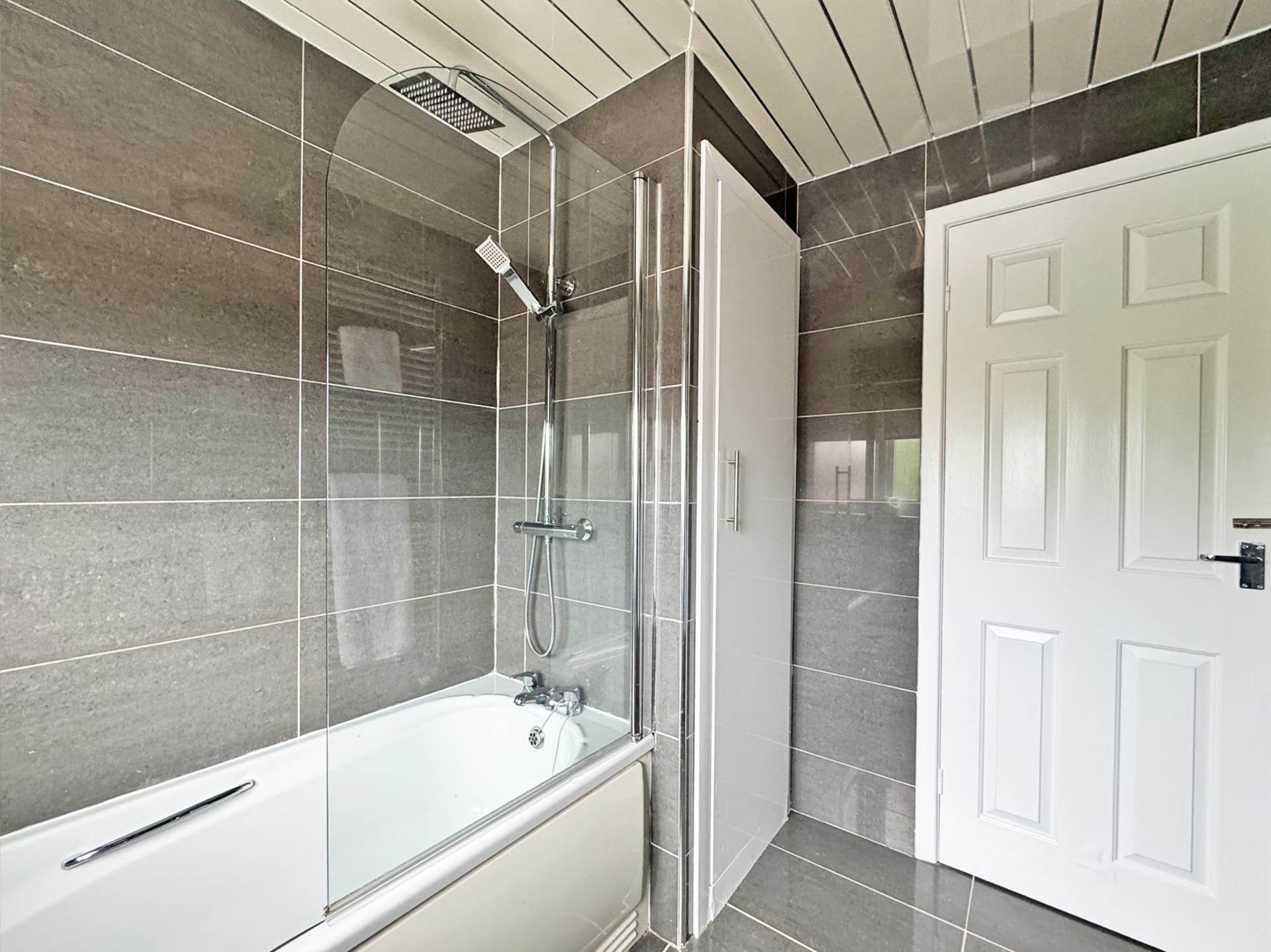 Harewood Drive, Royton, Image 11