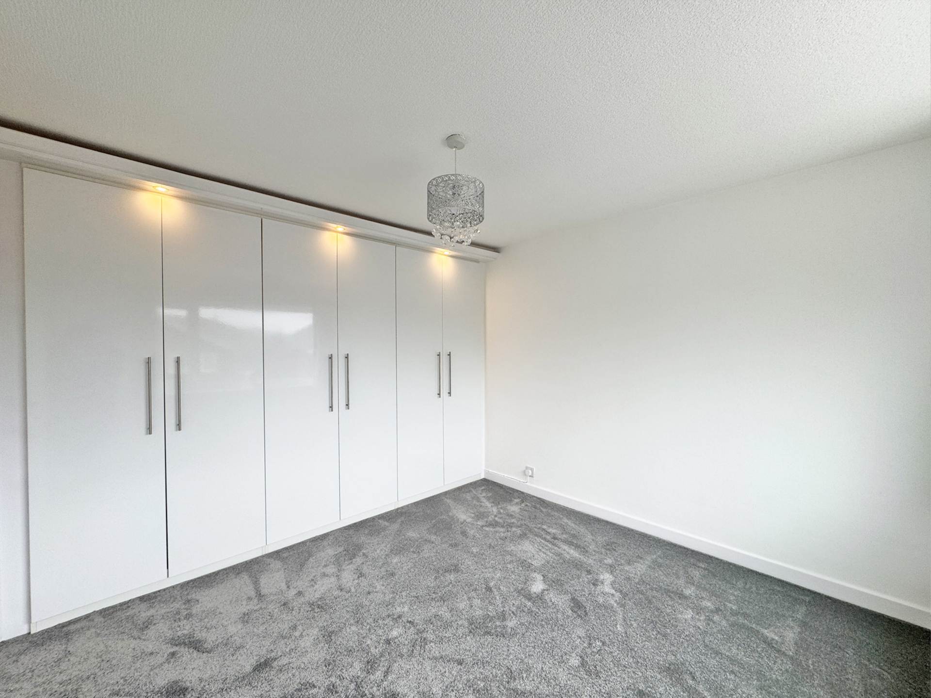 Harewood Drive, Royton, Image 4
