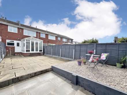 Harewood Drive, Royton, Image 10