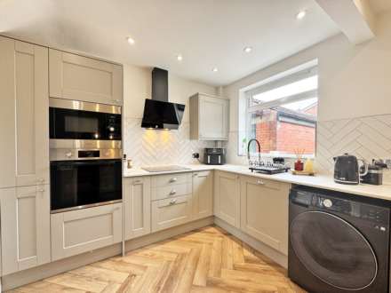 Oak Avenue, Royton, Image 16
