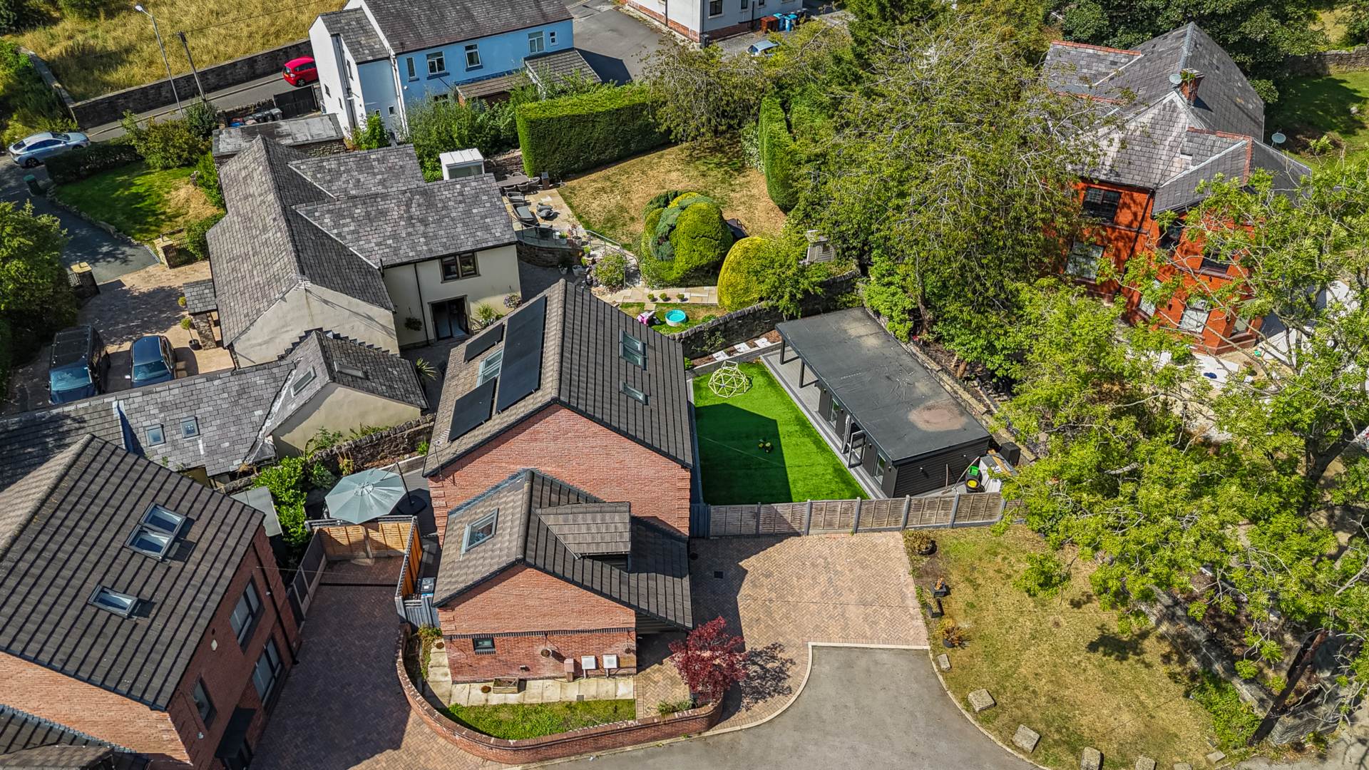 Inniscarra Court, Greenacres, Image 2
