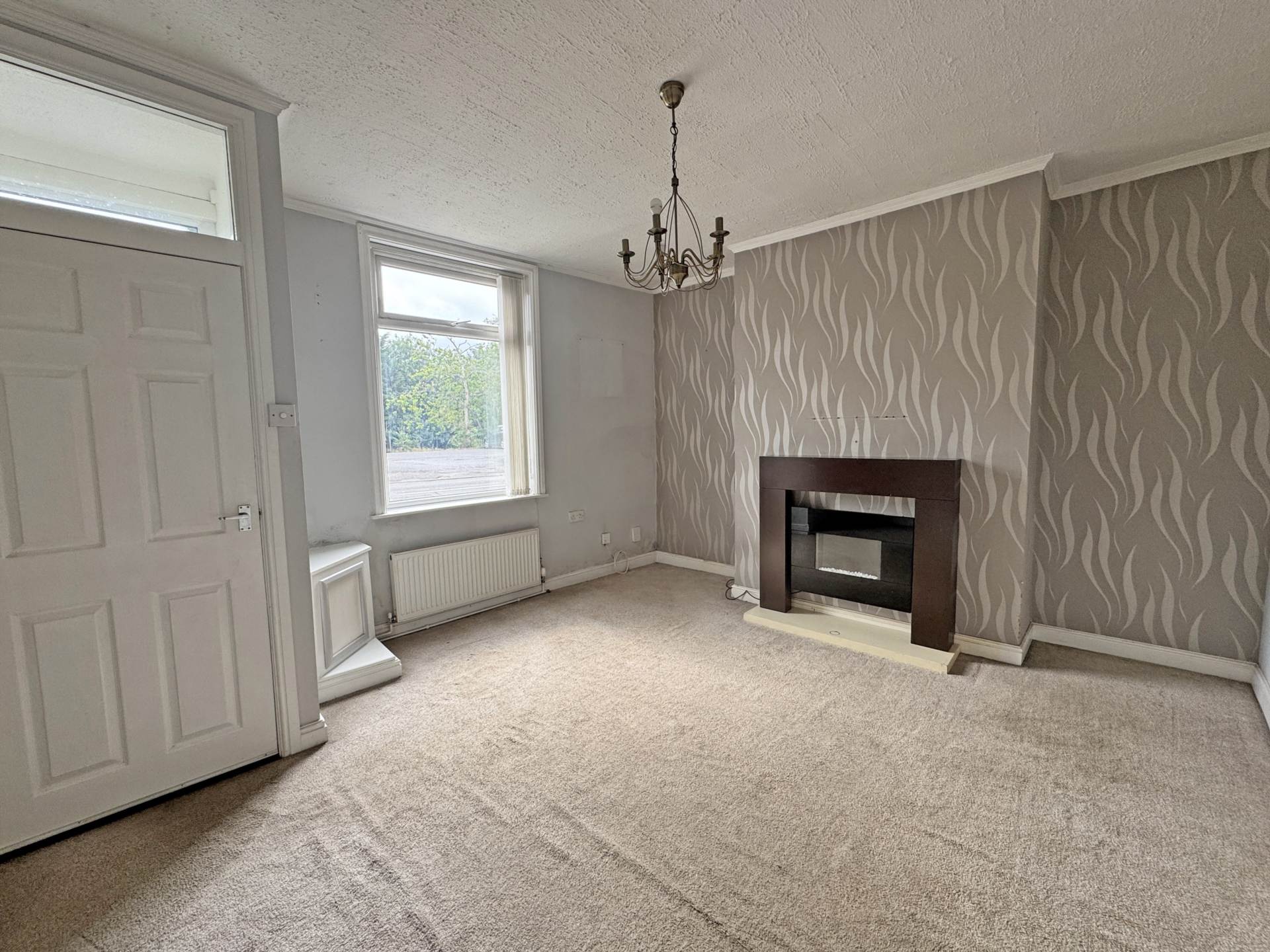 Turf Lane, Royton, Image 3