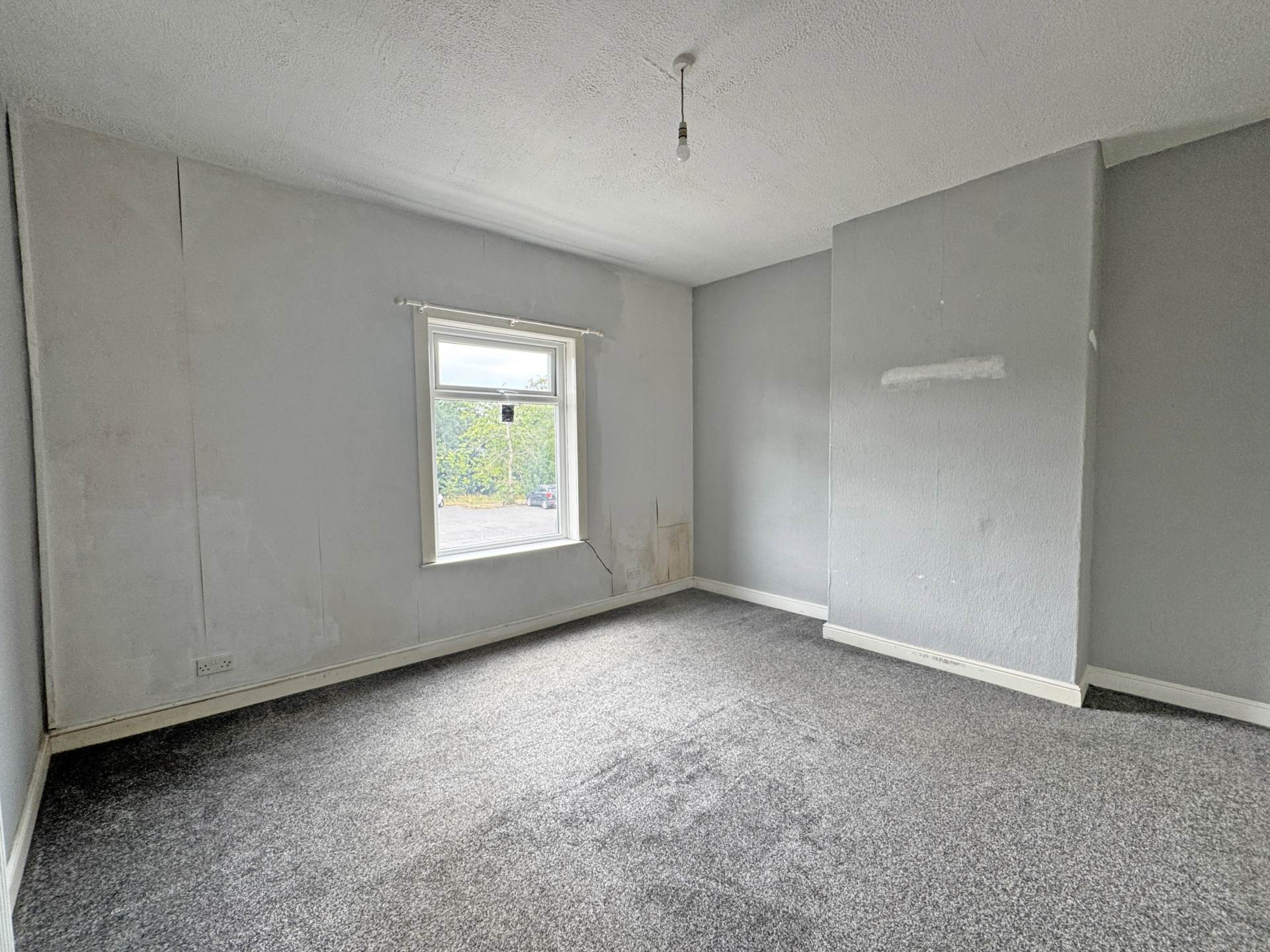 Turf Lane, Royton, Image 9