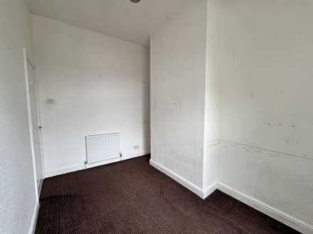 Turf Lane, Royton, Image 14