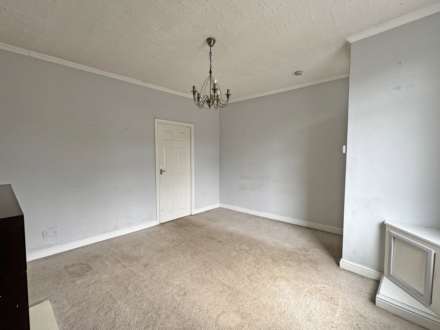 Turf Lane, Royton, Image 4