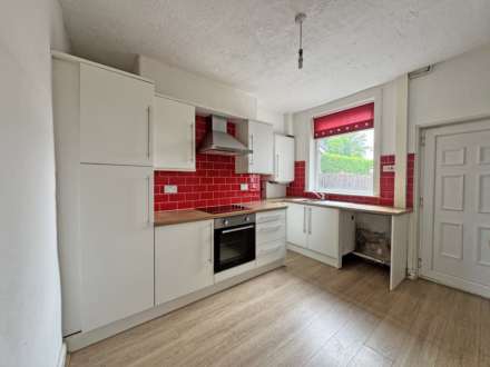 Turf Lane, Royton, Image 6
