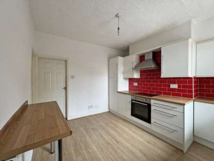 Turf Lane, Royton, Image 8