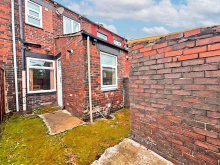 Oak Street, Shaw, Image 11