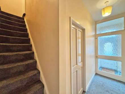 Oak Street, Shaw, Image 12