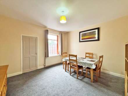 Oak Street, Shaw, Image 3
