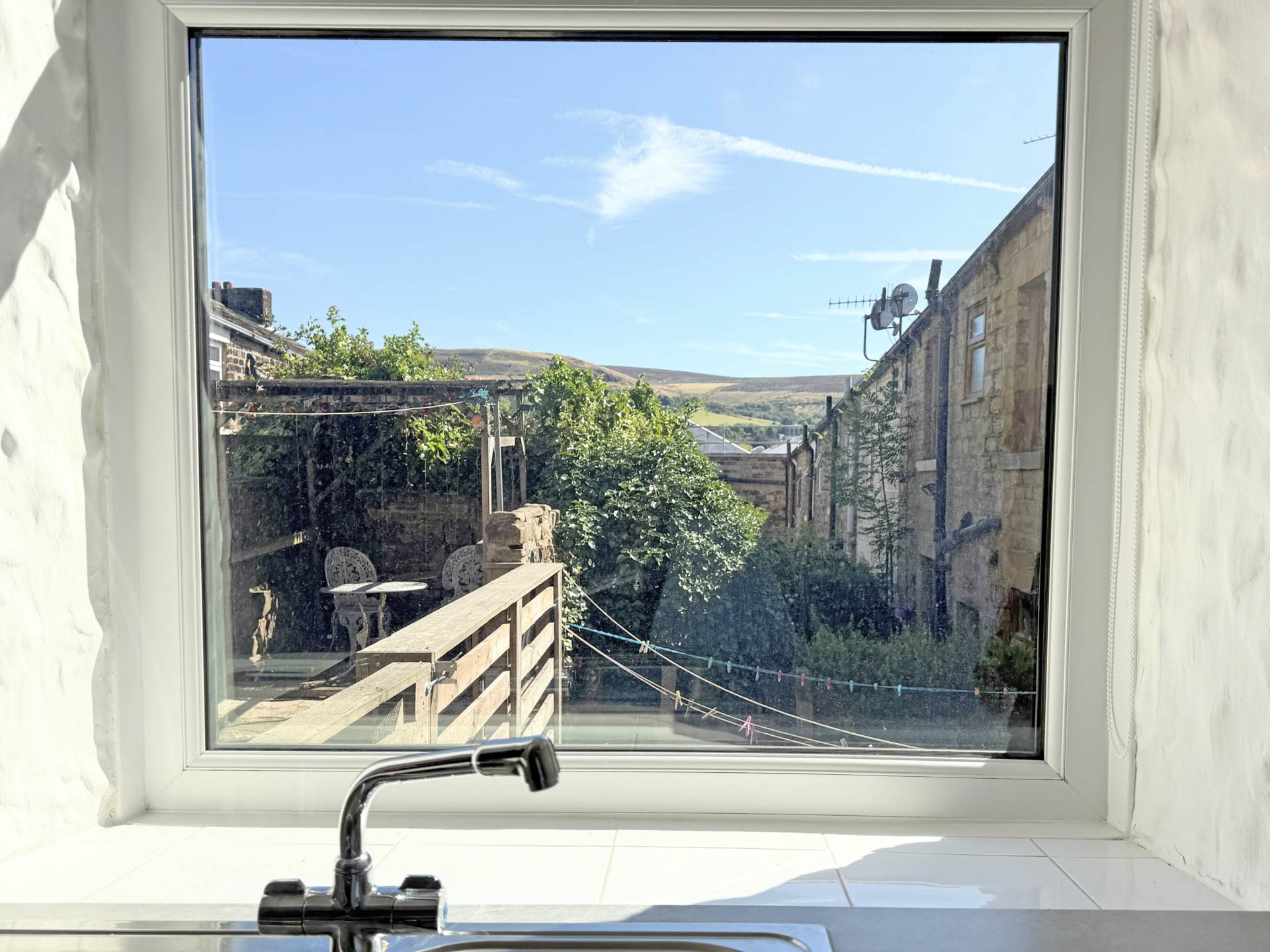 Manchester Road, Mossley, Image 6