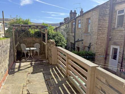 Manchester Road, Mossley, Image 13