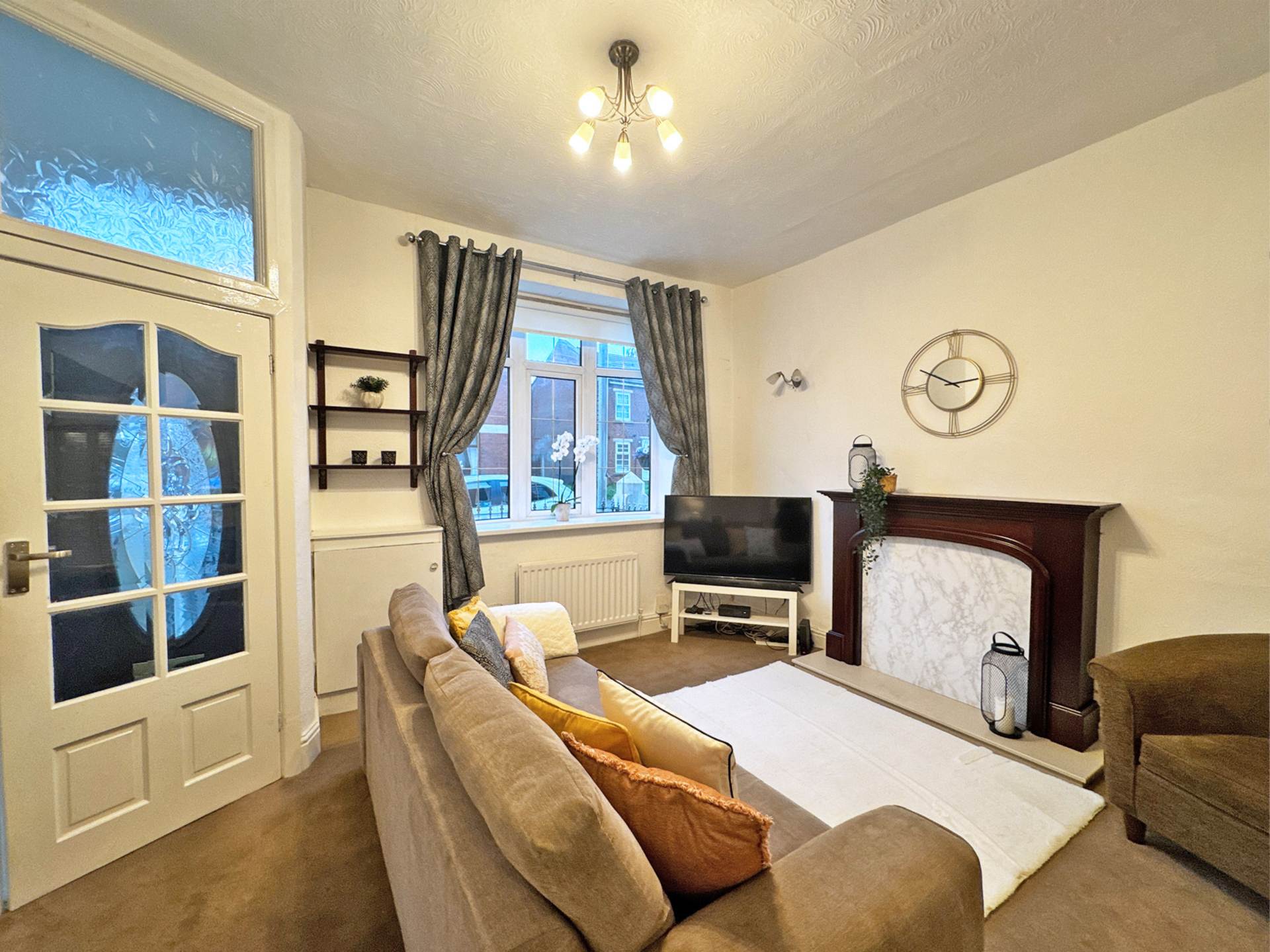 Oldham Road, Thornham Rochdale, Image 3