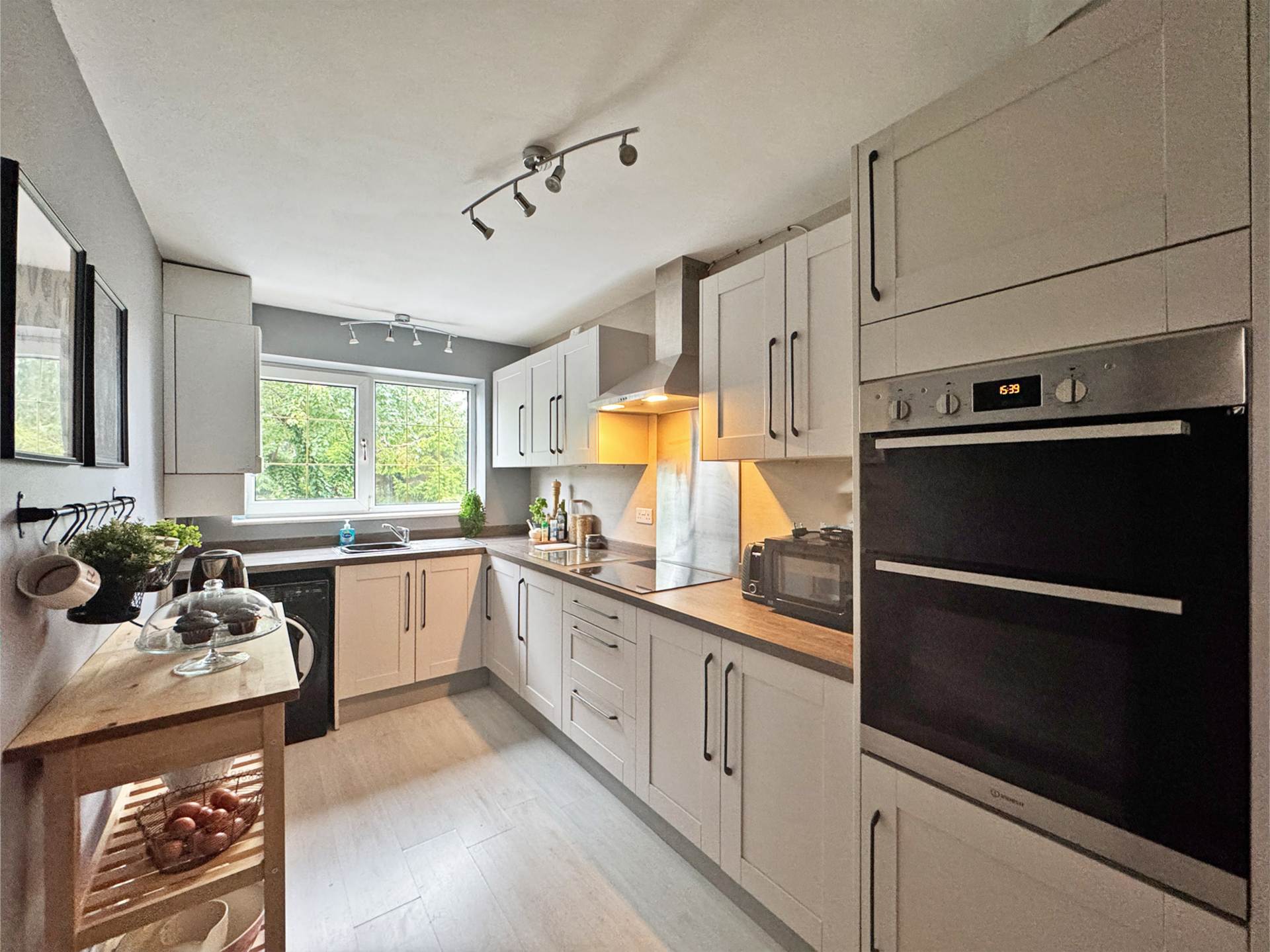 Oldham Road, Thornham Rochdale, Image 6
